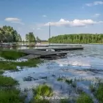 Plaża w Kujankach nad jeziorem Borówno